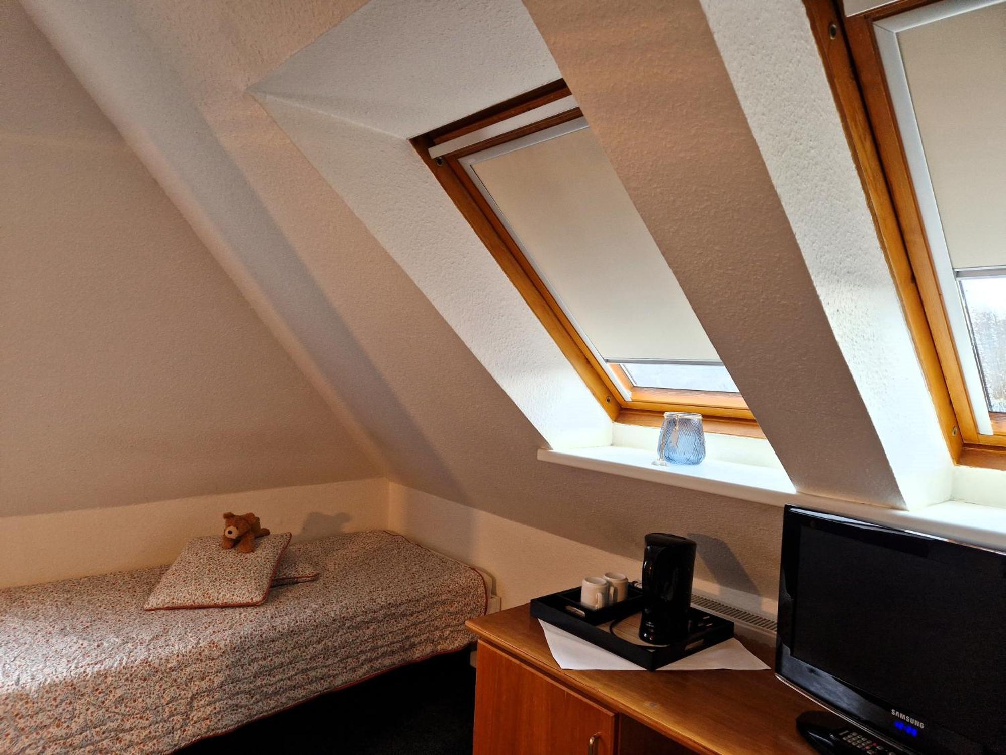 Hotel Faehrhaus Niederkleveez Bosdorf  Bagian luar foto